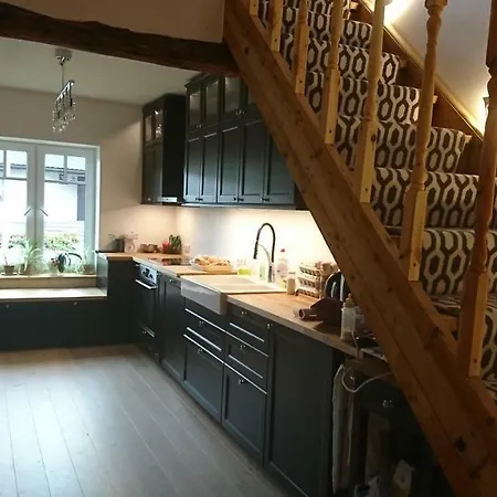 White House פארנו