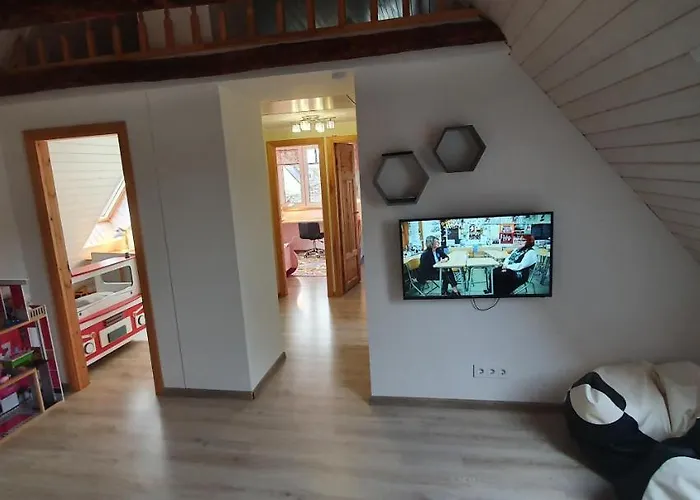 White House Vikendica Parnu