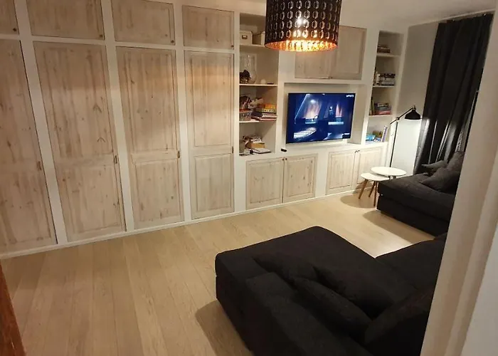 Vikendica White House Parnu